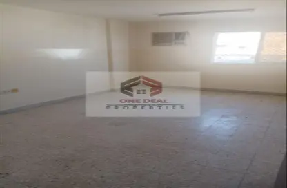 Apartment - 2 Bedrooms - 2 Bathrooms for rent in Central District - Al Ain