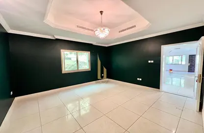 Villa - 5 Bedrooms - 5 Bathrooms for rent in Umm Suqeim 1 Villas - Umm Suqeim 1 - Umm Suqeim - Dubai