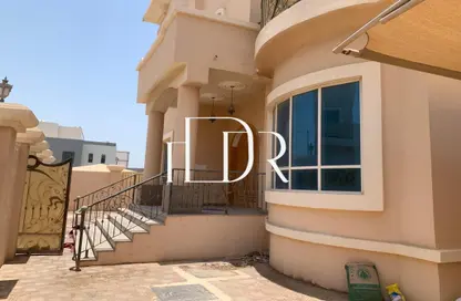 Villa - 4 Bedrooms - 6 Bathrooms for rent in Khalifa City A - Khalifa City - Abu Dhabi