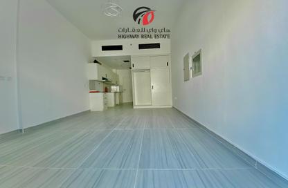 Apartment - 1 Bathroom for rent in Al Warsan 4 - Al Warsan - Dubai