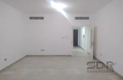 Apartment - 3 Bedrooms - 4 Bathrooms for rent in Golden Beach Tower - Corniche Road - Abu Dhabi