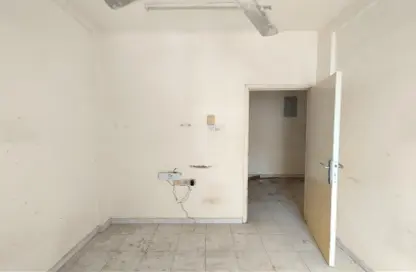 Apartment - 1 Bedroom - 1 Bathroom for rent in Al Butina B - Al Butina - Sharjah