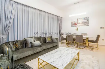 Apartment - 2 Bedrooms - 2 Bathrooms for rent in Burj Royale - Downtown Dubai - Dubai