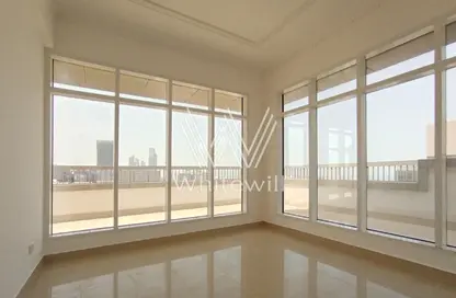 Penthouse - 3 Bedrooms - 4 Bathrooms for rent in Al Nakheel Tower - Al Khalidiya - Abu Dhabi