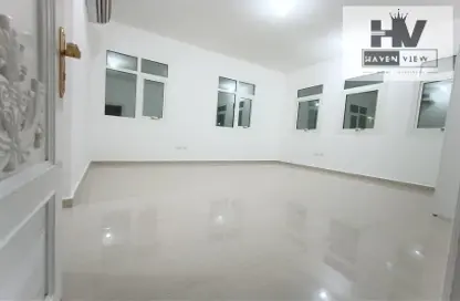 Apartment - 1 Bathroom for rent in Mohammed Villas 24 - Mohamed Bin Zayed City - Abu Dhabi