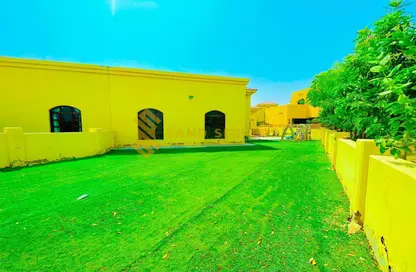 Villa - 3 Bedrooms - 4 Bathrooms for rent in Sas Al Nakheel - Abu Dhabi