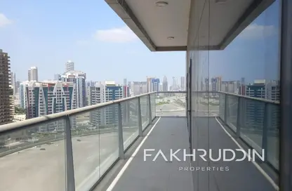 Apartment - 3 Bedrooms - 4 Bathrooms for rent in Oasis Tower 1 - Dubai Sports City - Dubai