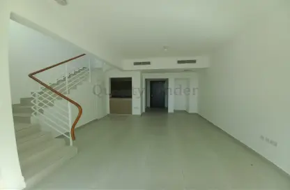 Townhouse - 2 Bedrooms - 3 Bathrooms for rent in Al Khaleej Village - Al Ghadeer - Abu Dhabi