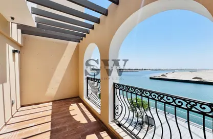 Apartment - 4 Bedrooms - 5 Bathrooms for rent in Luluat Al Raha - Al Raha Beach - Abu Dhabi