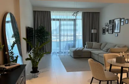 Apartment - 1 Bedroom - 1 Bathroom for sale in Marina Vista - EMAAR Beachfront - Dubai Harbour - Dubai