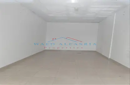 Shop - Studio for rent in Hor Al Anz - Deira - Dubai