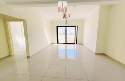 Apartment - 1 Bedroom - 2 Bathrooms for rent in Muwailih Building - Muwaileh - Sharjah