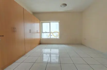 Apartment - 3 Bedrooms - 3 Bathrooms for rent in New Al Taawun Road - Al Taawun - Sharjah