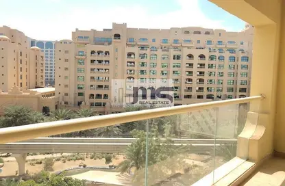 Apartment - 1 Bedroom - 2 Bathrooms for rent in Al Shahla - Shoreline Apartments - Palm Jumeirah - Dubai