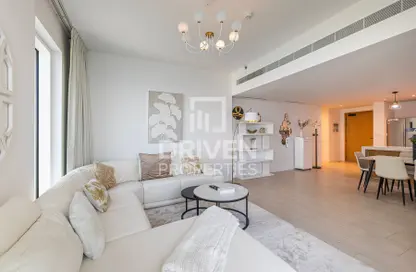 Apartment - 2 Bedrooms - 3 Bathrooms for rent in La Vie - Jumeirah Beach Residence - Dubai