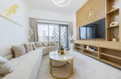 Apartment - 2 Bedrooms - 2 Bathrooms for rent in Burj Royale - Downtown Dubai - Dubai