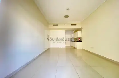 Apartment - 1 Bathroom for rent in Orchidea Building - Jumeirah Village Circle - Dubai