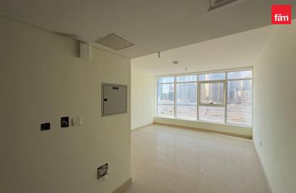 Apartment - 1 Bathroom for sale in Wind Tower 1 - JLT Cluster B - Jumeirah Lake Towers - Dubai