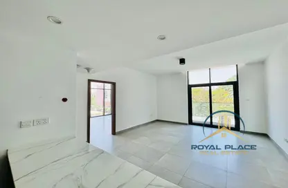 Apartment - 1 Bedroom - 2 Bathrooms for rent in The Edge - Dubai Investment Park (DIP) - Dubai