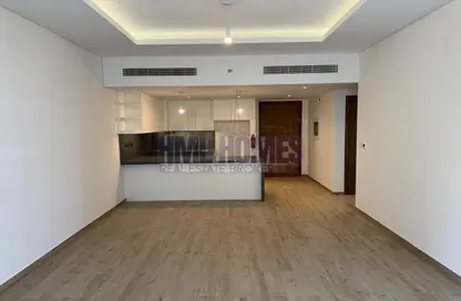 Apartment - 1 Bedroom - 1 Bathroom for sale in Central Park Building 1 - Central Park at City Walk - City Walk - Dubai