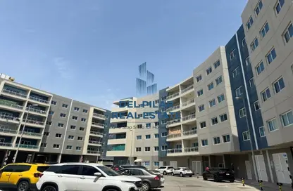 Apartment - 2 Bedrooms - 2 Bathrooms for rent in Al Reef Downtown - Al Reef - Abu Dhabi