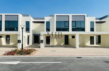 Townhouse - 3 Bedrooms - 4 Bathrooms for rent in Shams Townhouses - Town Square - Dubai