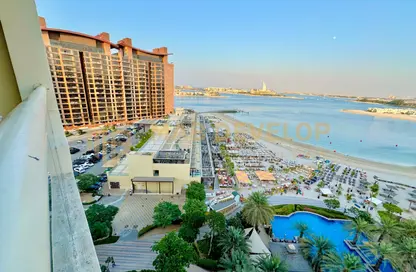 Apartment - 1 Bedroom - 2 Bathrooms for rent in Al Das - Shoreline Apartments - Palm Jumeirah - Dubai