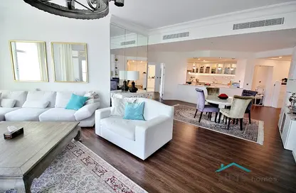 Apartment - 3 Bedrooms - 4 Bathrooms for sale in Al Tamr - Shoreline Apartments - Palm Jumeirah - Dubai