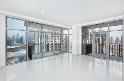 Apartment - 2 Bedrooms - 3 Bathrooms for rent in Boulevard Crescent 2 - BLVD Crescent - Downtown Dubai - Dubai