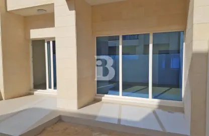 Townhouse - 3 Bedrooms - 4 Bathrooms for rent in Victoria - Damac Hills 2 - Dubai