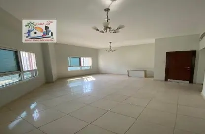 Apartment - 2 Bedrooms - 2 Bathrooms for rent in 585 Building - Al Majaz 3 - Al Majaz - Sharjah