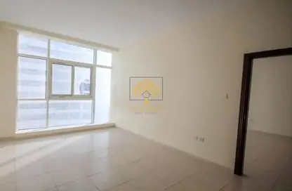 Apartment - 1 Bedroom - 2 Bathrooms for rent in Royal Residence 2 - Royal Residence - Dubai Sports City - Dubai