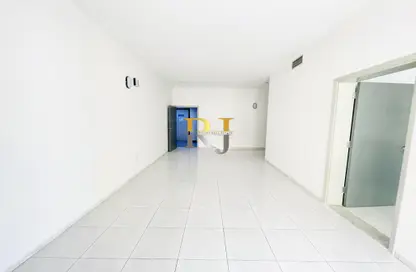 Apartment - 1 Bedroom - 2 Bathrooms for rent in Mankhool Building - Mankhool - Bur Dubai - Dubai