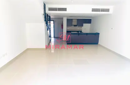 Villa - 2 Bedrooms - 3 Bathrooms for rent in Contemporary Style - Al Reef Villas - Al Reef - Abu Dhabi