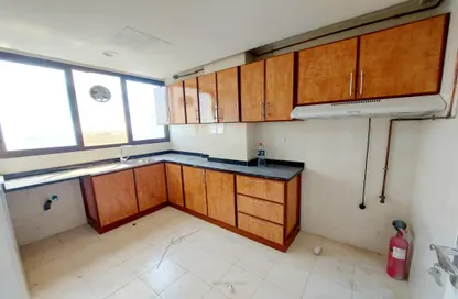 Apartment - 2 Bedrooms - 2 Bathrooms for rent in Abu Shagara building - Abu shagara - Sharjah