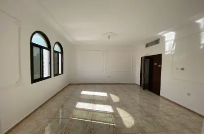 Apartment - 1 Bathroom for rent in Al Manaseer - Abu Dhabi