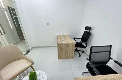 Office Space - Studio - 1 Bathroom for rent in Red Avenue - Al Garhoud - Dubai