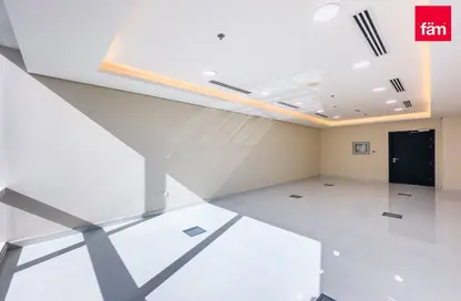 Office Space - Studio for rent in Tamani Art Tower - Business Bay - Dubai