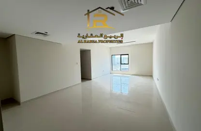 Apartment - 2 Bedrooms - 2 Bathrooms for rent in Gulfa Towers - Al Rashidiya 1 - Al Rashidiya - Ajman