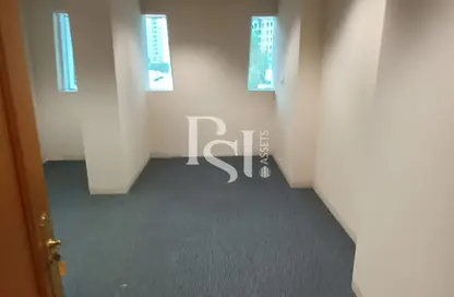 Office Space - Studio - 1 Bathroom for rent in Baynuna Tower 2 - Corniche Road - Abu Dhabi