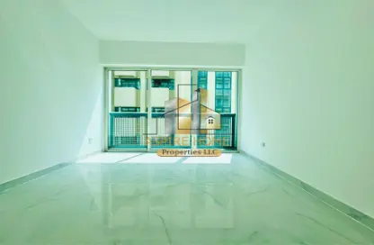 Apartment - 4 Bedrooms - 4 Bathrooms for rent in Emerald Tower - Khalifa Street - Abu Dhabi