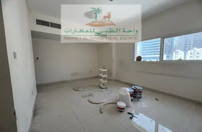 Apartment - 1 Bedroom - 1 Bathroom for rent in Al Fardan Centre - Al Majaz 3 - Al Majaz - Sharjah