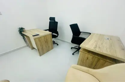 Office Space - Studio - 1 Bathroom for rent in Red Avenue - Al Garhoud - Dubai