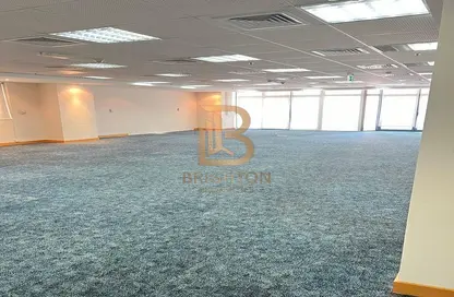 Full Floor - Studio - 2 Bathrooms for rent in Al Neem Tower - Khalifa Street - Abu Dhabi