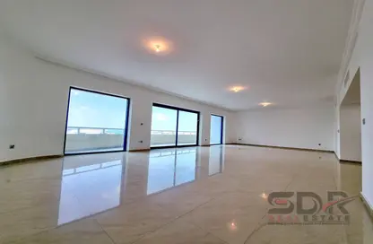 Apartment - 3 Bedrooms - 4 Bathrooms for rent in Al Ahlia tower - Al Khalidiya - Abu Dhabi