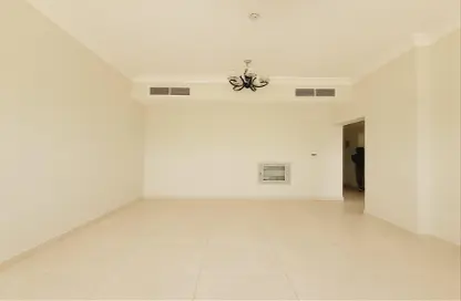 Apartment - 2 Bedrooms - 1 Bathroom for rent in AlFalah - Muwaileh Commercial - Sharjah