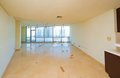 Apartment - 2 Bedrooms - 3 Bathrooms for sale in Sky Gardens - DIFC - Dubai