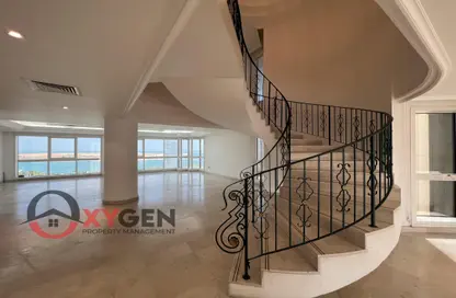 Duplex - 4 Bedrooms - 5 Bathrooms for rent in Tawam Tower - Khalifa Street - Abu Dhabi