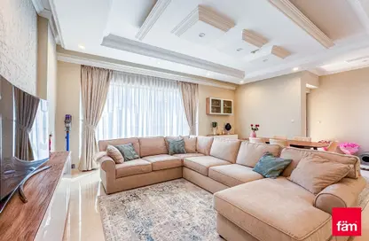 Apartment - 2 Bedrooms - 2 Bathrooms for rent in Rimal 4 - Rimal - Jumeirah Beach Residence - Dubai