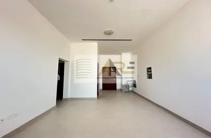 Apartment - 1 Bedroom - 2 Bathrooms for rent in AlFalah - Muwaileh Commercial - Sharjah